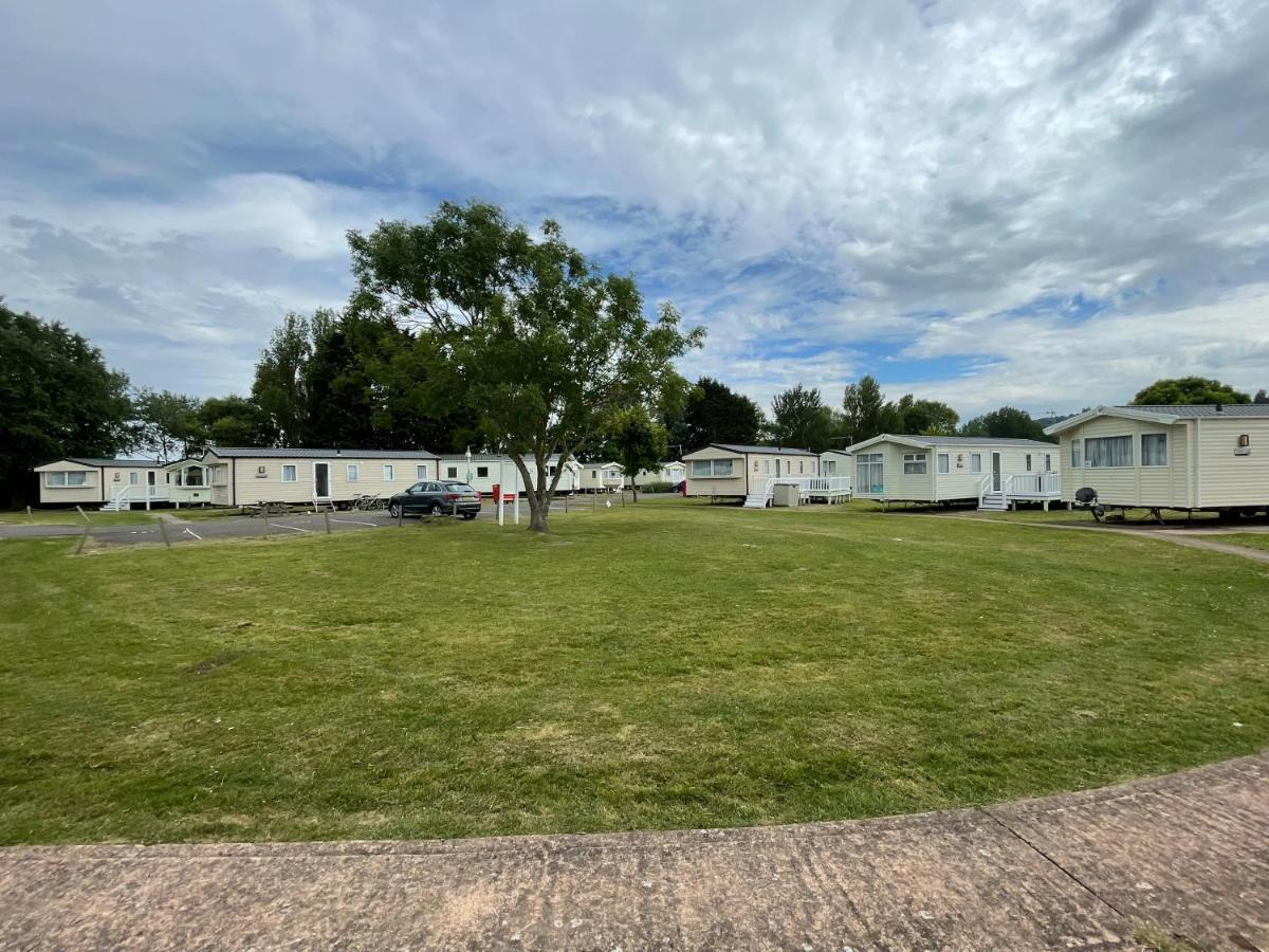 Tidal Caravan Campsite Minehead